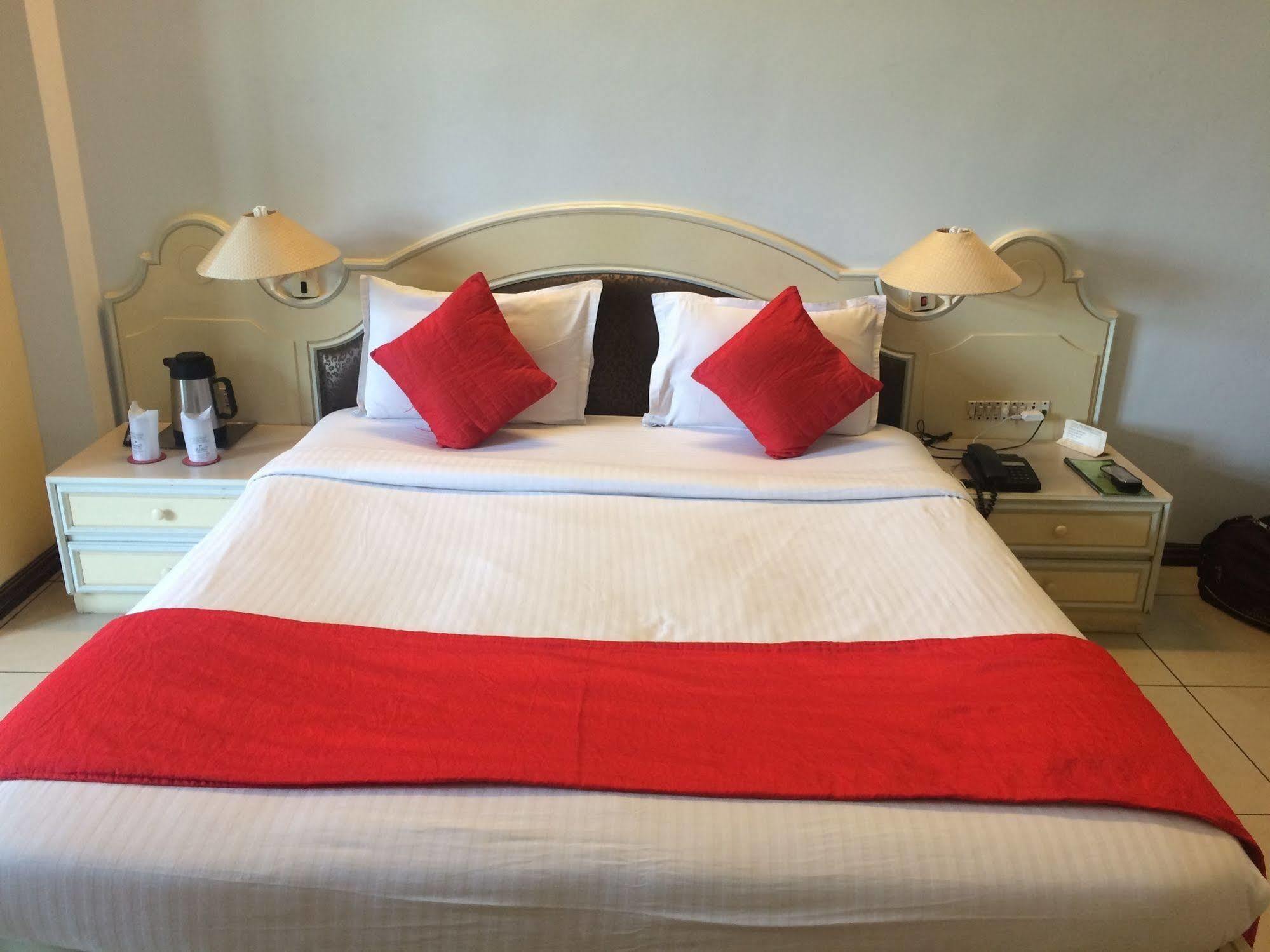 Park Palace Hotel Kolkata Luaran gambar