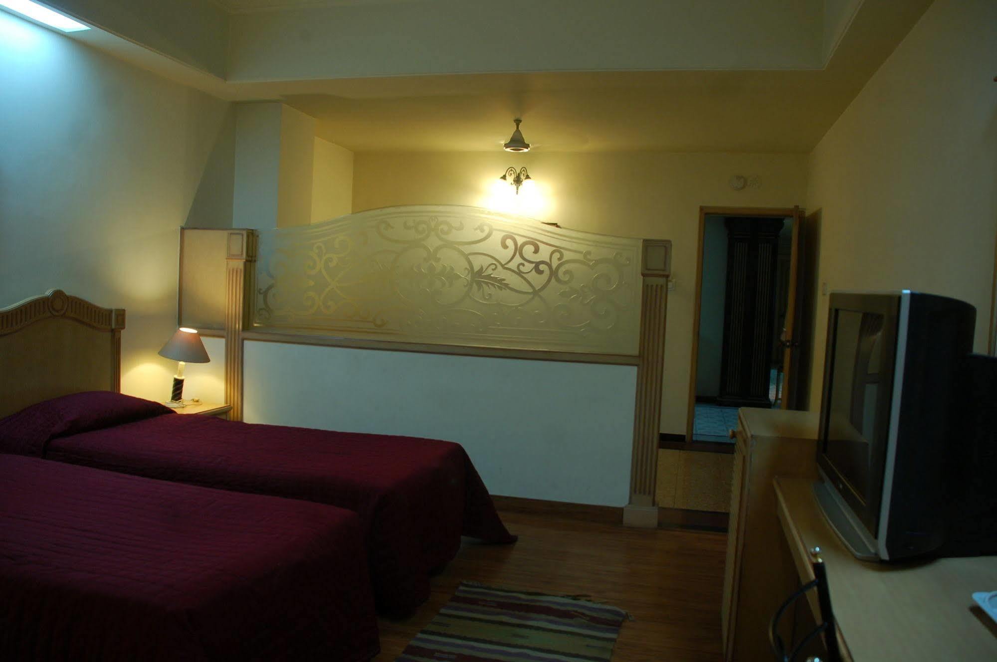 Park Palace Hotel Kolkata Luaran gambar